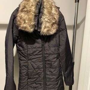 The North Face black light knee length puffer jacket with hood & detachable fur